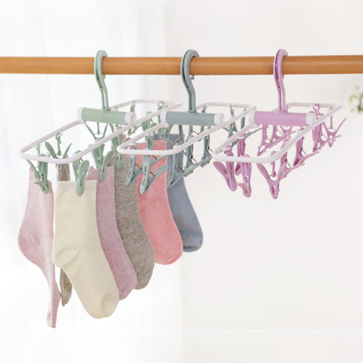 Foldable Baby Clothing & Laundry Hanger 12 Clips