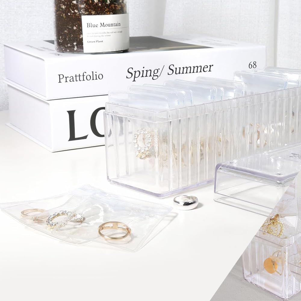 Acrylic Jewelry Box, Clear Jewelry Organizer Holder with 20 Portable Anti Tarnish Jewelry Bags for Earrings/Rings/Necklaces/Bracelet