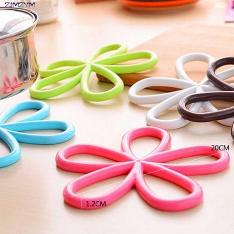 1Pc Flower Shape Anti-Slip Pot Holder, Dish Place-mat Cup Coaster Kitchen Dining Table Silicone Heat-Proof Mat