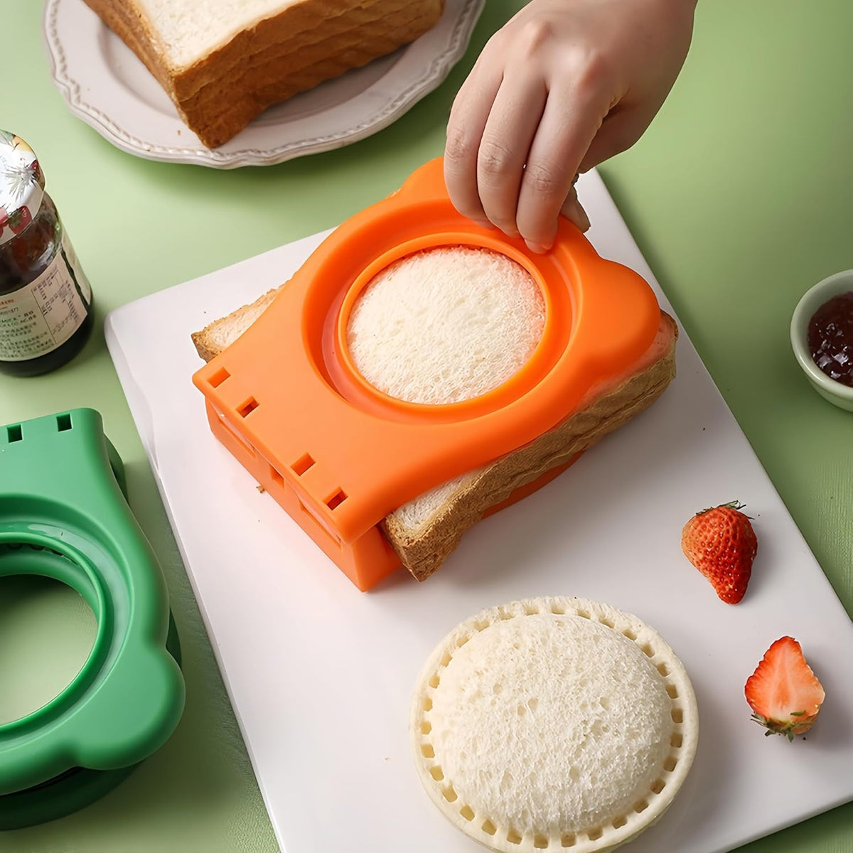 1 Pack Round Sandwich Cutter and Sealer, Bread Pocket Maker for School Lunches, Picnic, Camping