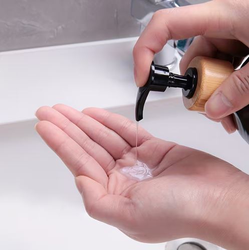 Set of 2 Glass Hand Soap Bottle, Kitchen Soap Dispenser, Dish Soap Dispenser for Kitchen Bathroom with Pump 500ml Round