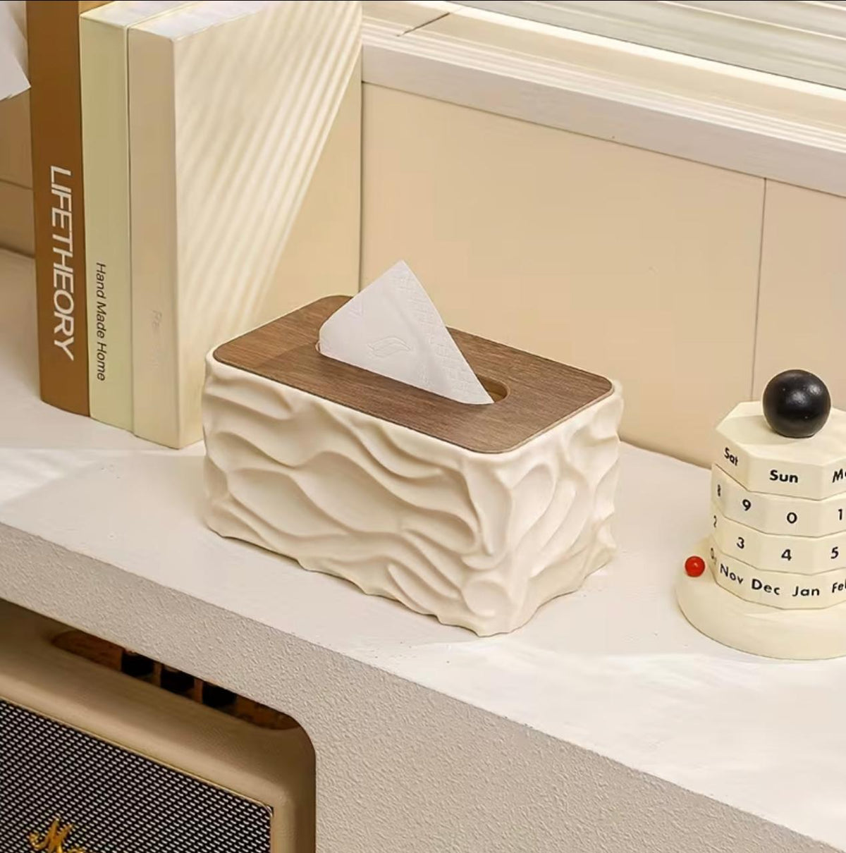 Stylish Wavy Tissue Box Cover with Wooden Lid – Modern Textured Napkin Holder
