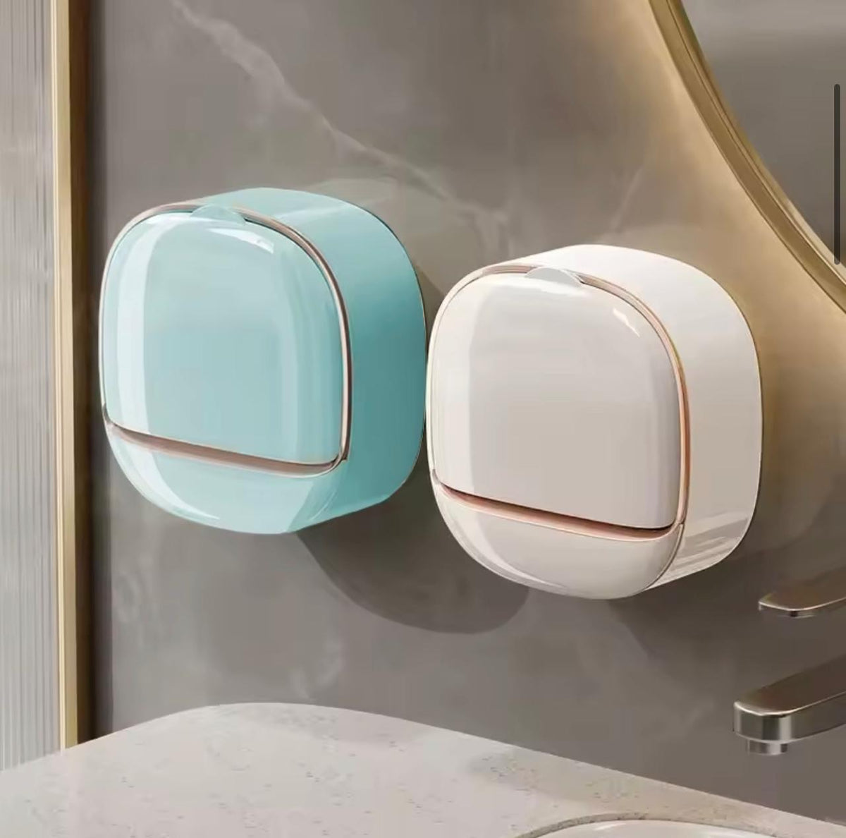 1Pc Wall Mounted Soap Holder With Lid And Drain Tray